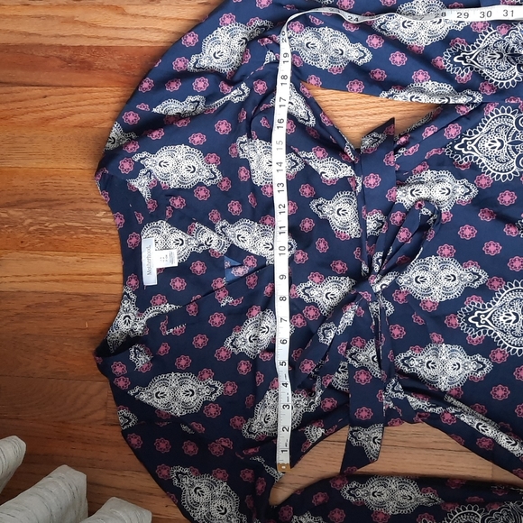 Motherhood Maternity Tunic top medallion print small - Picture 2 of 3